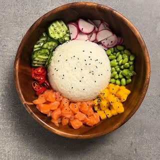 🥗 Fresh & Vibrant Poke Bowl